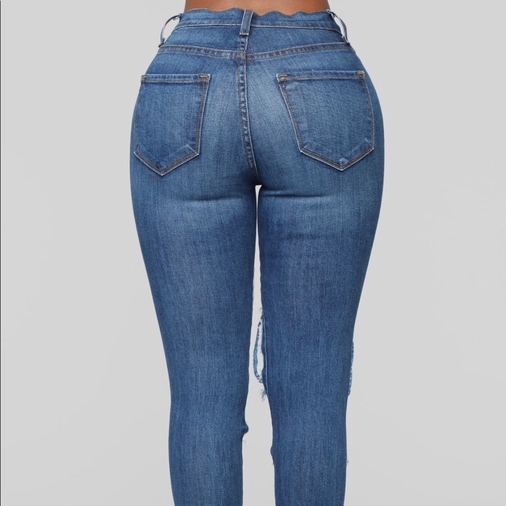 Fashion nova jeans. - Picture 3 of 7
